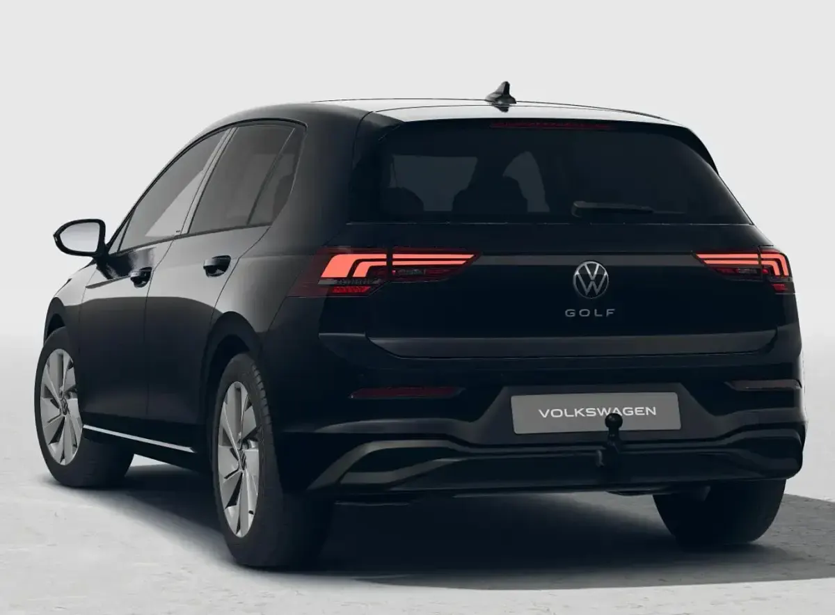 Neu VW Golf VIII Life 150 PS (110 kW) 2026 Grenadillschwarz metallic Limousine