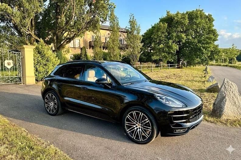 Schwarz Gebraucht 2016 Porsche Macan Turbo SUV | 46.900 € (Etwas zu teuer) - Bild 1/4