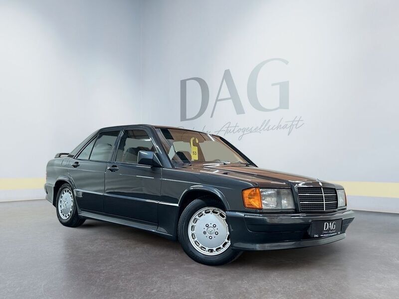 Gebraucht Mercedes 190 204 PS (150 kW) 1989 Schwarz Limousine