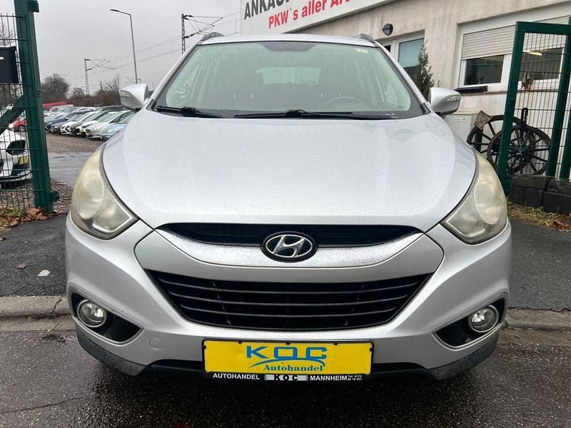 Gebraucht Hyundai ix35 Style 184 PS (135 kW) 2012 Silber SUV
