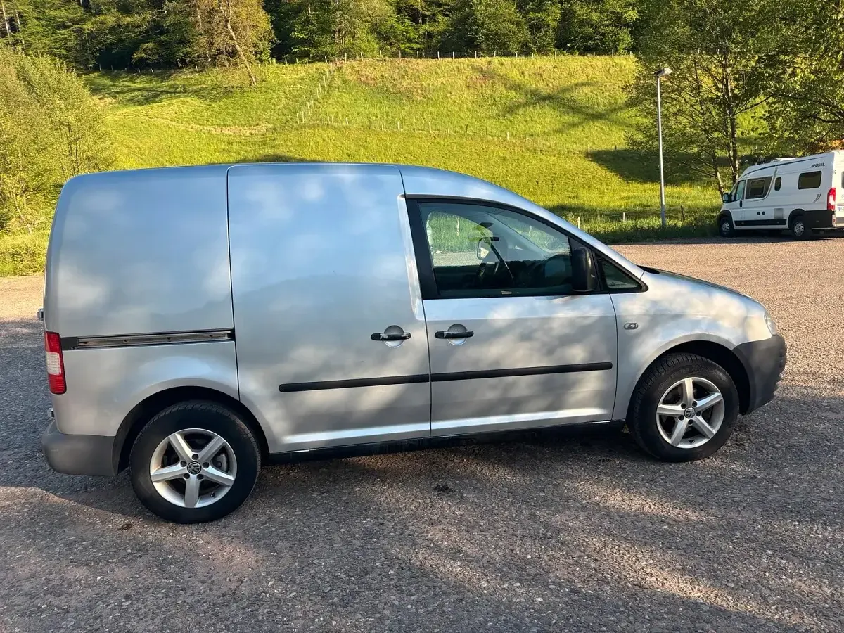 Gebraucht VW Caddy 70 PS (51 kW) 2004 Silber Van / Kleinbus