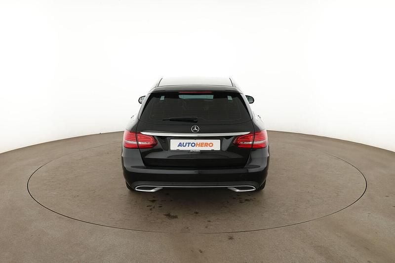 Gebraucht Mercedes C180 Avantgarde 2019 Schwarz Kombi