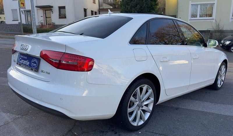 Używany Audi A4 Attraction 150 KM (110 kW) 2015 Biały Sedan/Limuzyna