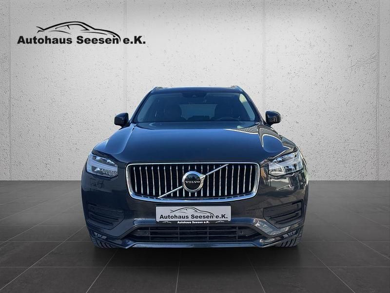 Gebraucht Volvo XC90 Momentum 235 PS (172 kW) 2021 Grau SUV