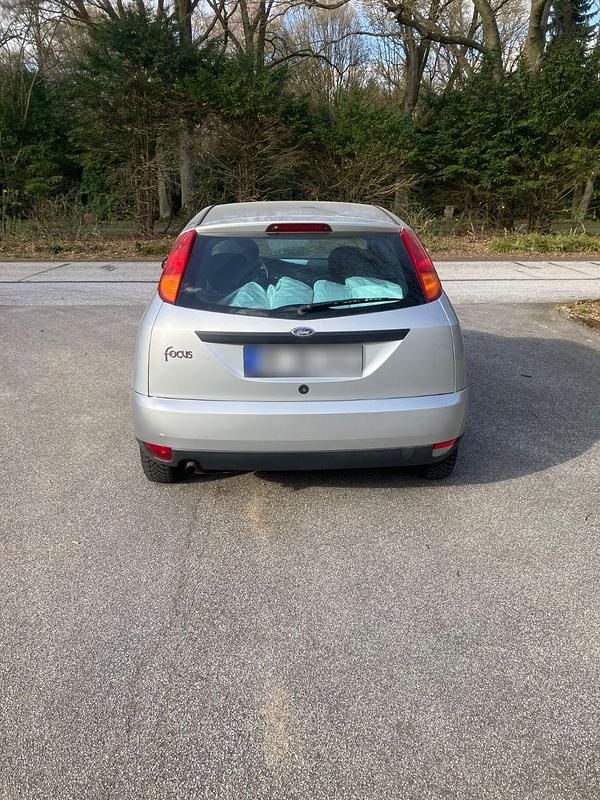 Gebraucht Ford Focus 101 PS (74 kW) 2001 Silber Kombi