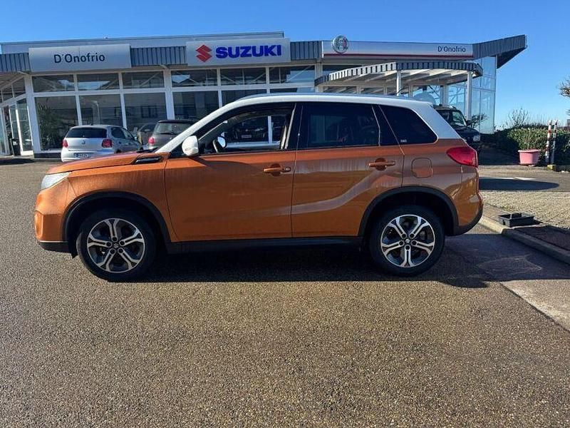 Gebraucht Suzuki Vitara Comfort+ 120 PS (88 kW) 2016 Horizon orange metallic/superi SUV