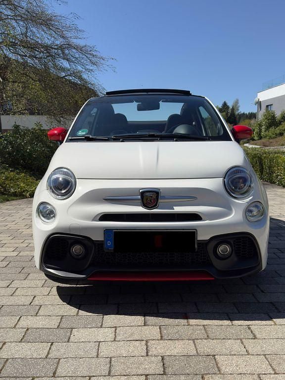 Używany Abarth 595C Pista 160 KM (117 kW) 2018 Biały Kabriolet