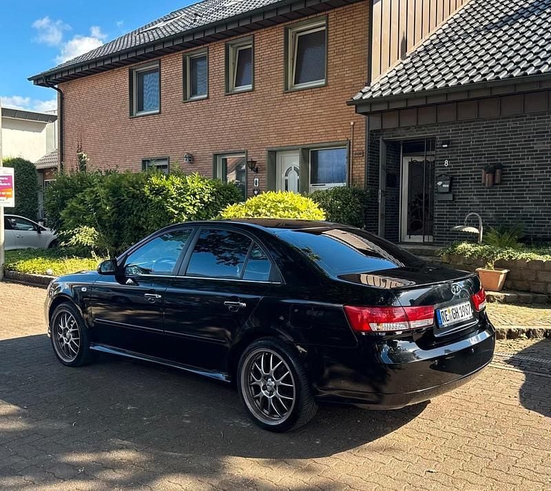 Schwarz Gebraucht 2006 Hyundai Sonata Limousine | 3.399 € - Bild 1/4