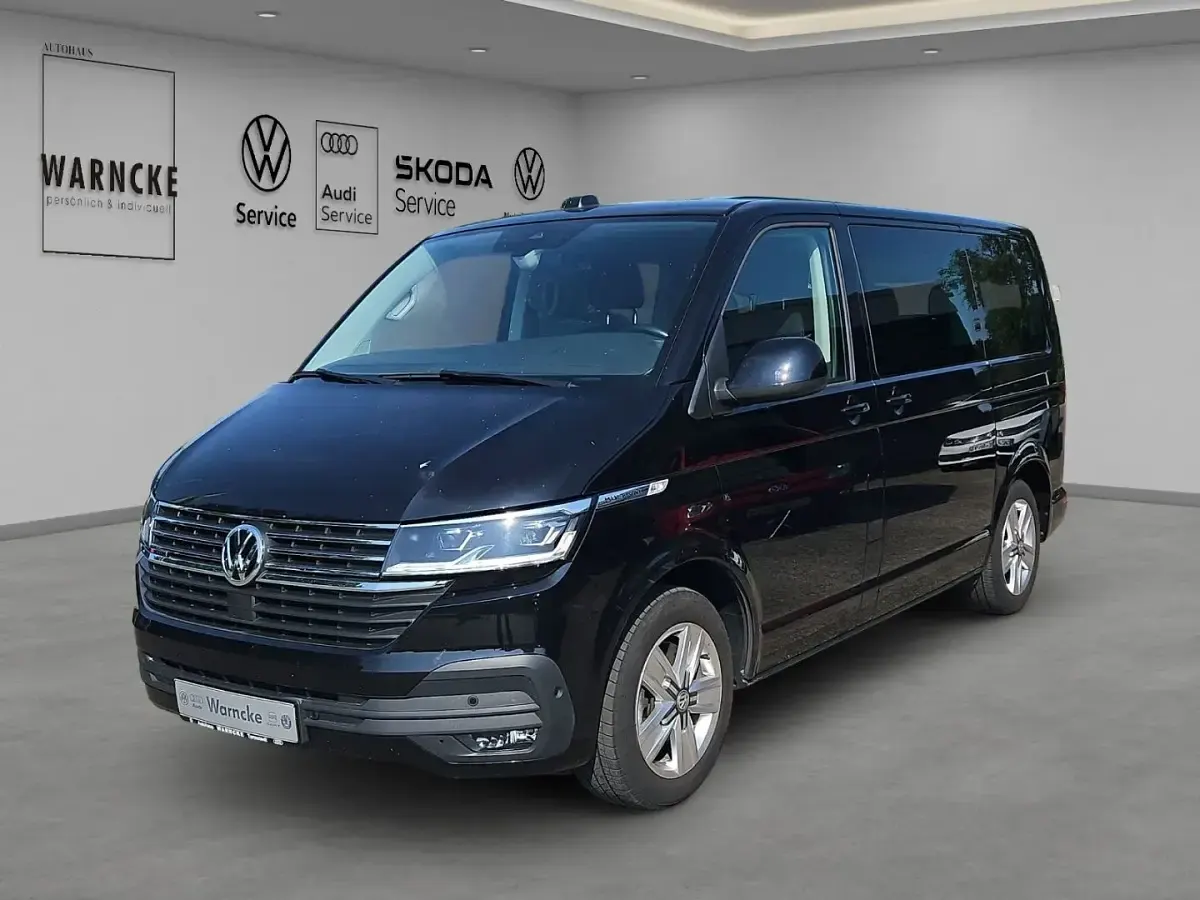 Gebraucht VW Multivan Comfortline 204 PS (150 kW) 2023 Van / Kleinbus
