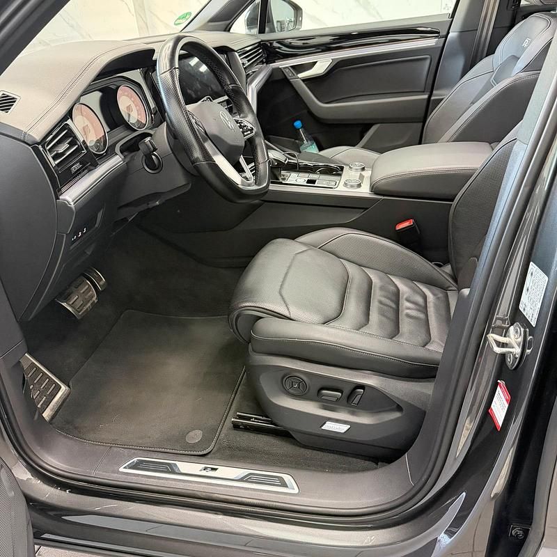 Gebraucht VW Touareg 286 PS (210 kW) 2021 Grau SUV