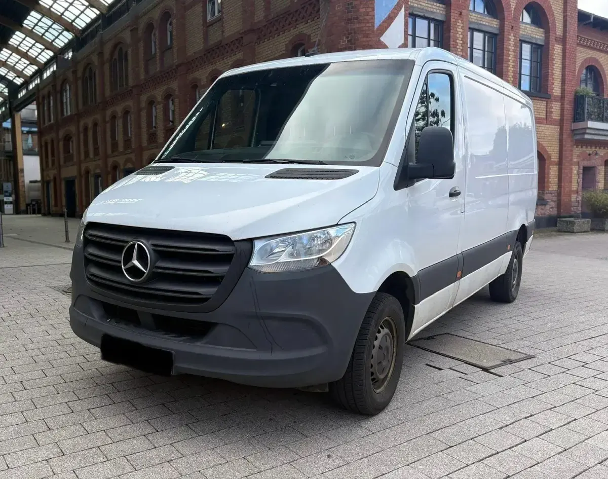 Second-hand Mercedes Sprinter 170 CP (125 kW) 2021 Alb Van