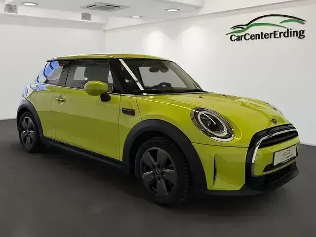 Usado Mini Cooper 136 CV (100 kW) 2023 Amarillo Utilitario