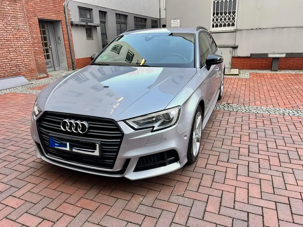 Gebraucht Audi A3 S-Line 116 PS (85 kW) 2018 Silber Limousine