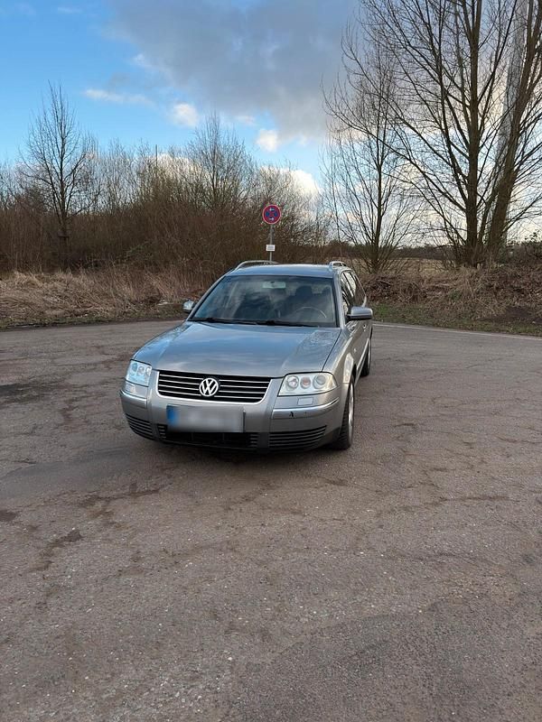 Gebraucht VW Passat Highline 150 PS (110 kW) 2001 Grau Kombi