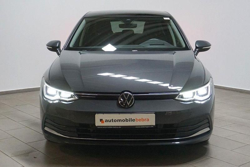 Gebraucht VW Golf VIII Active 150 PS (110 kW) 2022 Grau Limousine