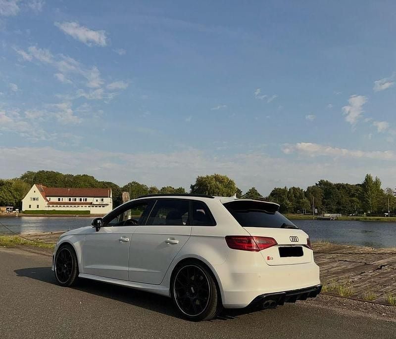 Weiß Gebraucht 2014 Audi S3 Sport Limousine | 19.899 € (Fairer Preis) - Bild 1/4