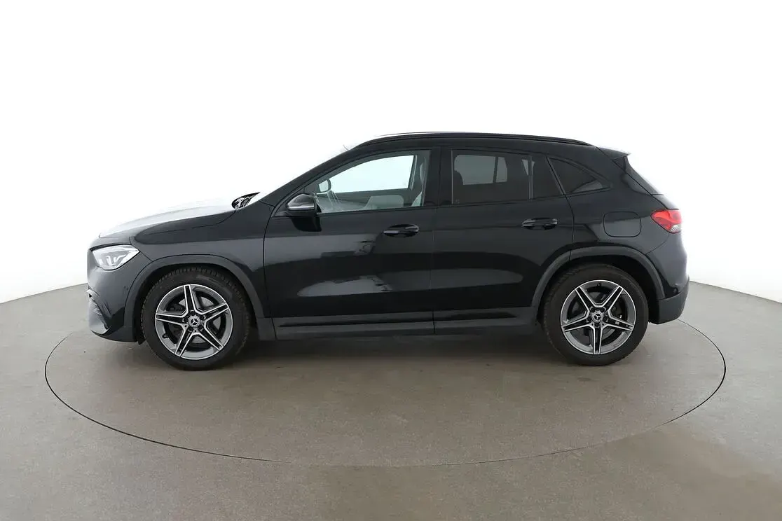 Gebraucht Mercedes GLA220 AMG line 190 PS (139 kW) 2022 Schwarz SUV