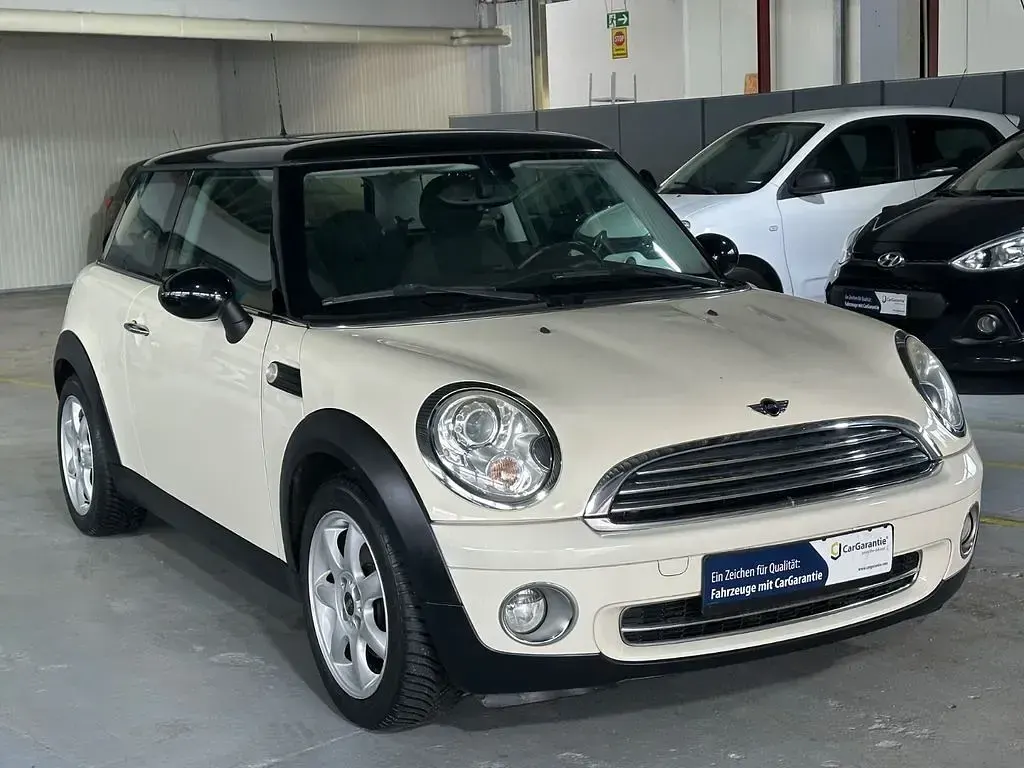 Używany Mini Cooper 120 KM (88 kW) 2009 Biały Hatchback