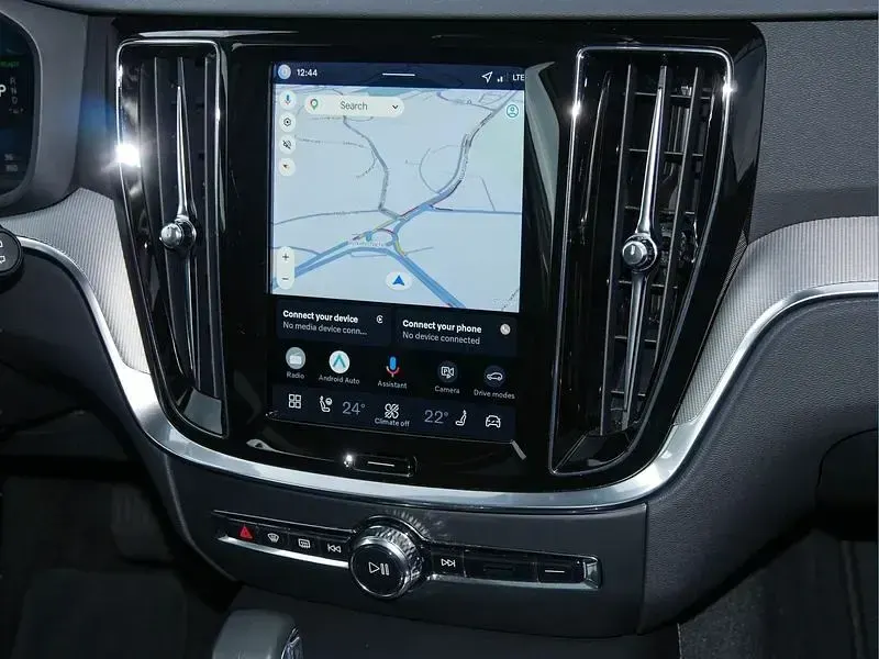 Gebraucht Volvo V60 Plus 349 PS (256 kW) 2025 Weiß Kombi