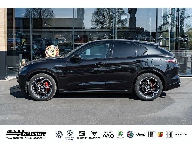 Gebraucht Alfa Romeo Stelvio Veloce 209 PS (153 kW) 2024 Schwarz SUV