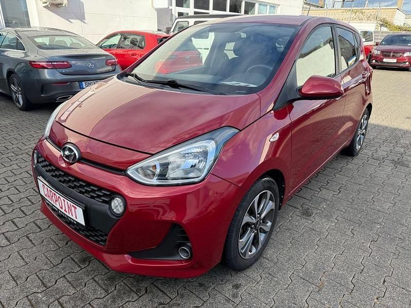 Rot Gebraucht 2017 Hyundai i10 YES! Kleinwagen | 6.950 € (Fairer Preis) - Bild 1/4