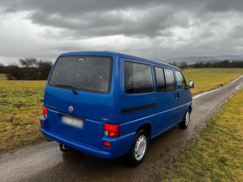 Gebraucht VW T4 102 PS (75 kW) 2000 Blau Van