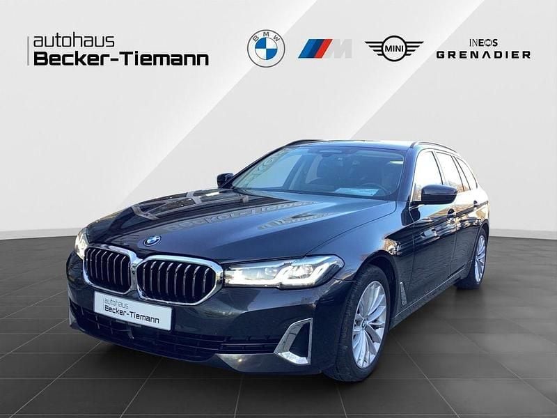 Gebraucht BMW 540 333 PS (244 kW) 2021 Sophistograu brillanteffekt Kombi