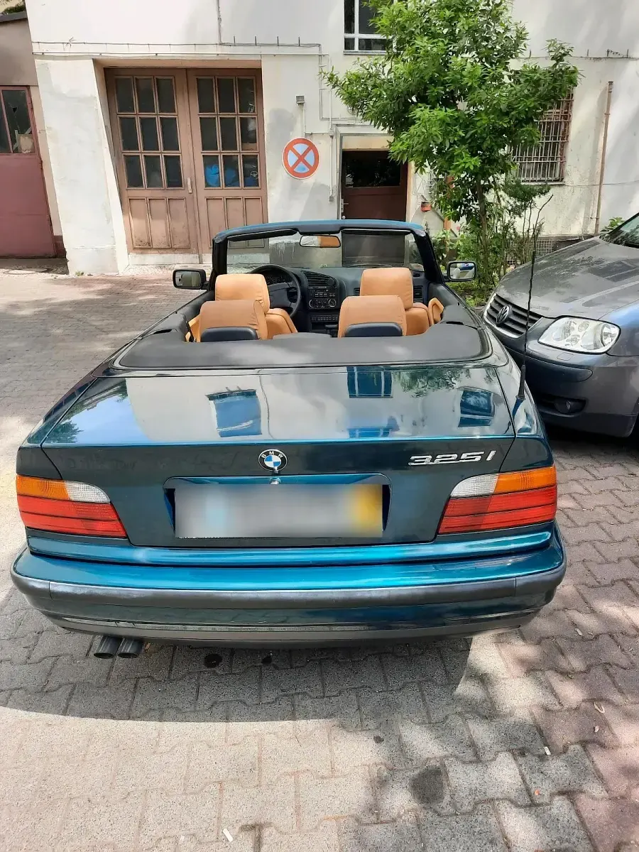 Gebraucht BMW 325 136 PS (100 kW) 1993 Grün Cabrio