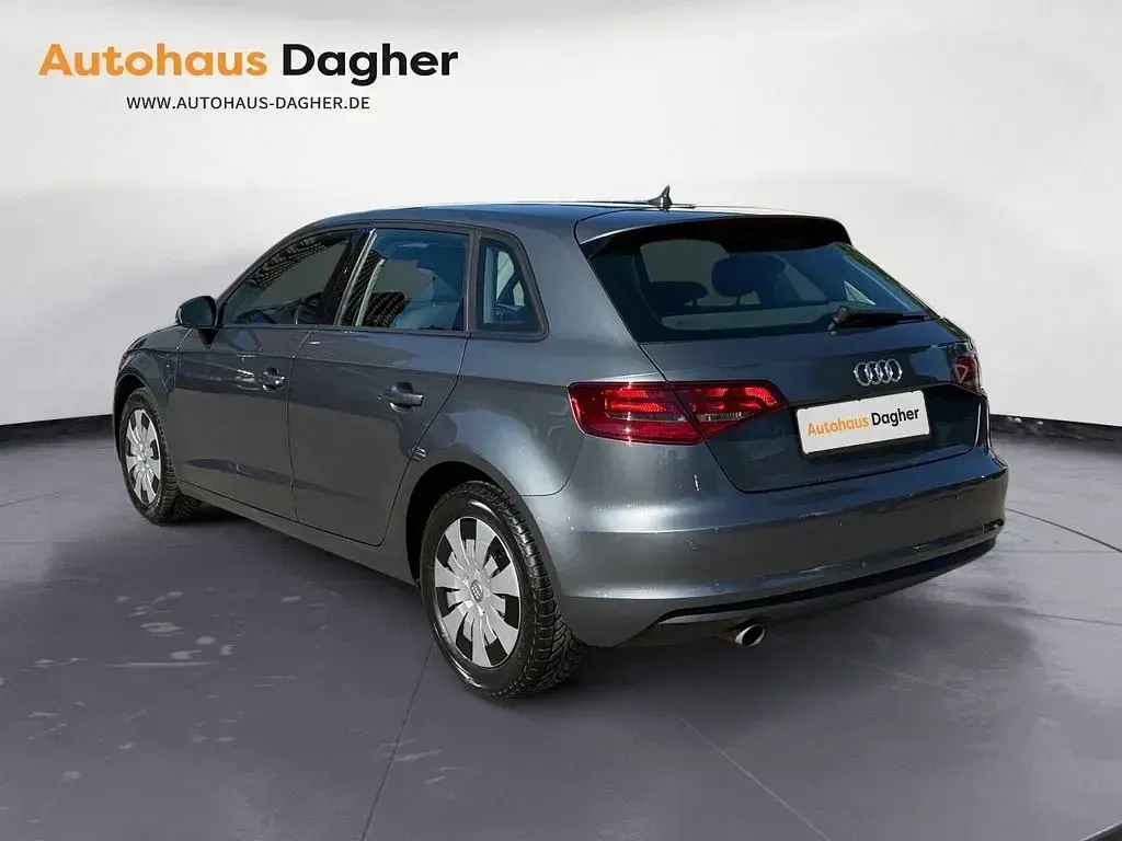 Gebraucht Audi A3 Attraction 110 PS (80 kW) 2014 Grau Limousine