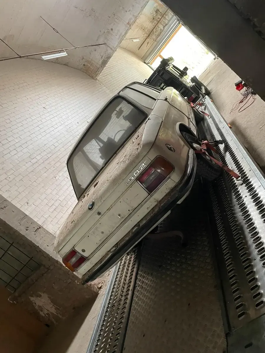 Gebraucht BMW 1502 Basis 75 PS (55 kW) 1975 Weiß Limousine