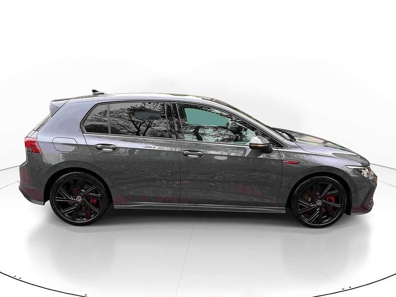 Gebraucht VW Golf VIII GTI 245 PS (180 kW) 2023 Delfingrau metallic Kleinwagen