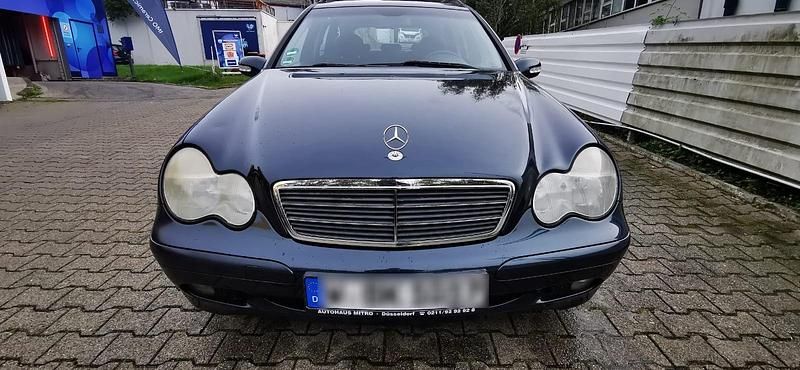 Blau Gebraucht 2004 Mercedes C180 Classic Kombi | 1.100 € (Superpreis) - Bild 1/4