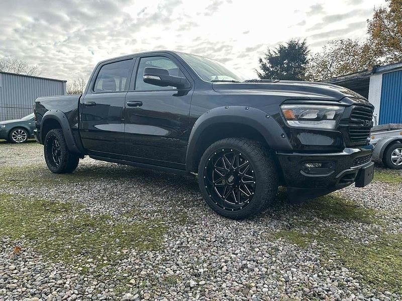 Schwarz Gebraucht 2023 Dodge Ram Abholung | 74.999 € - Bild 1/4