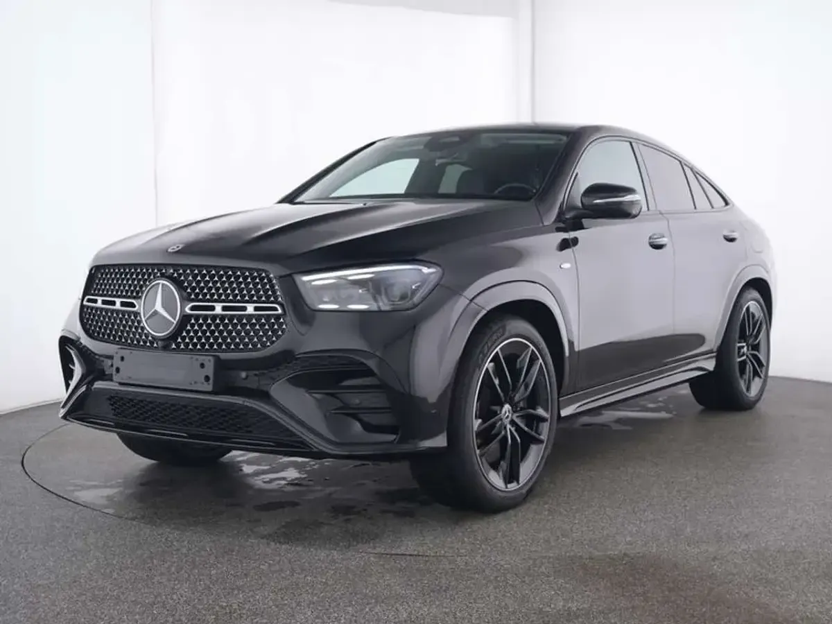 Gebraucht Mercedes GLE400 AMG 252 PS (185 kW) 2025 Schwarz SUV