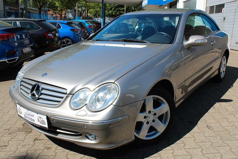 Silber Gebraucht 2004 Mercedes CLK200 Coupé | 8.690 € (Fairer Preis) - Bild 1/4