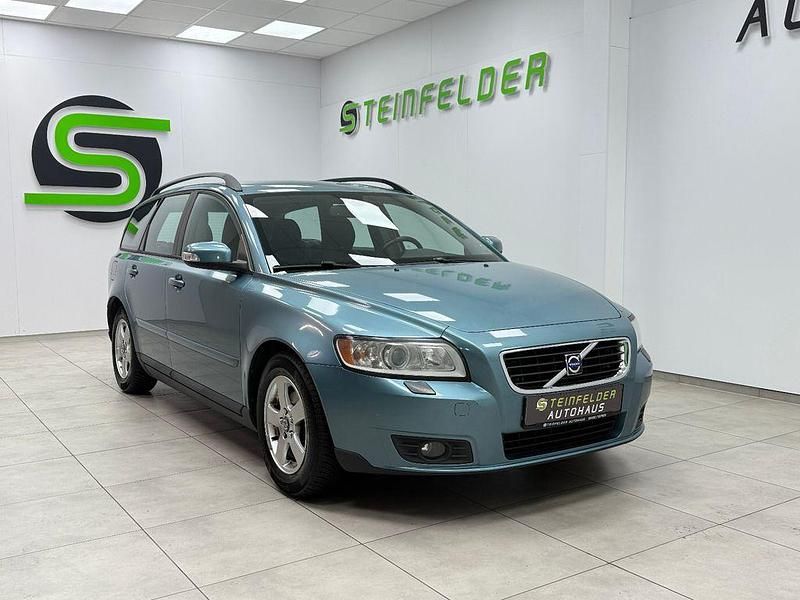 Blau Gebraucht 2008 Volvo V50 Kinetic Kombi | 2.990 € (Fairer Preis) - Bild 1/4