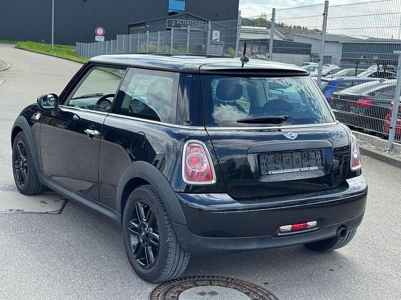 Gebraucht Mini ONE 75 PS (55 kW) 2013 Schwarz Kleinwagen