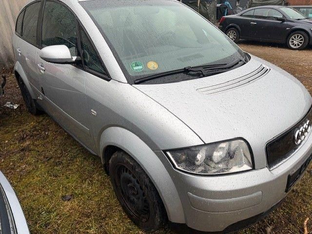Gebraucht Audi A2 75 PS (55 kW) 2003 Silber Kleinwagen