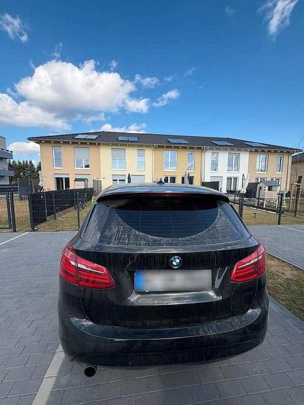Gebraucht BMW 218 136 PS (100 kW) 2015 Schwarz Kombi