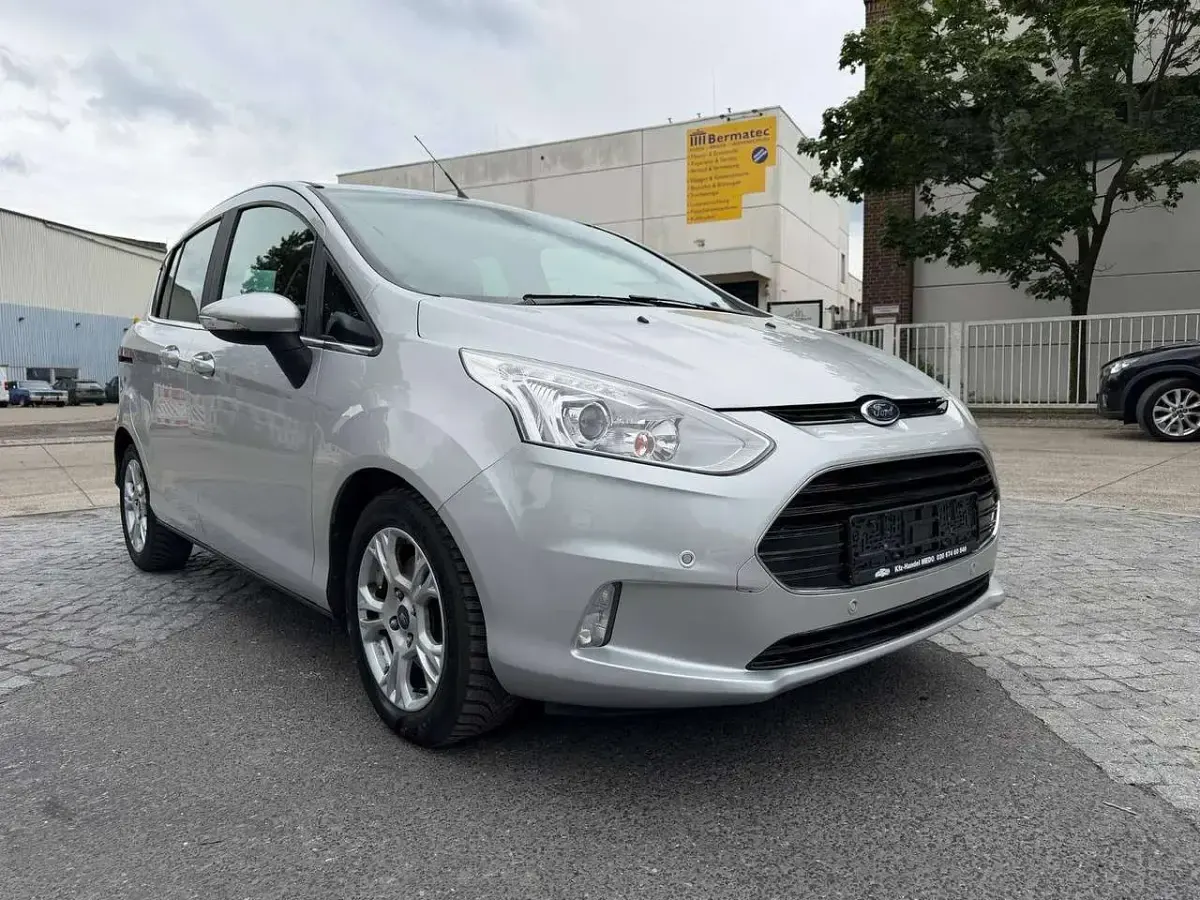 Gebraucht Ford B-MAX Titanium 105 PS (77 kW) 2016 Polarsilber metallic Van / Kleinbus