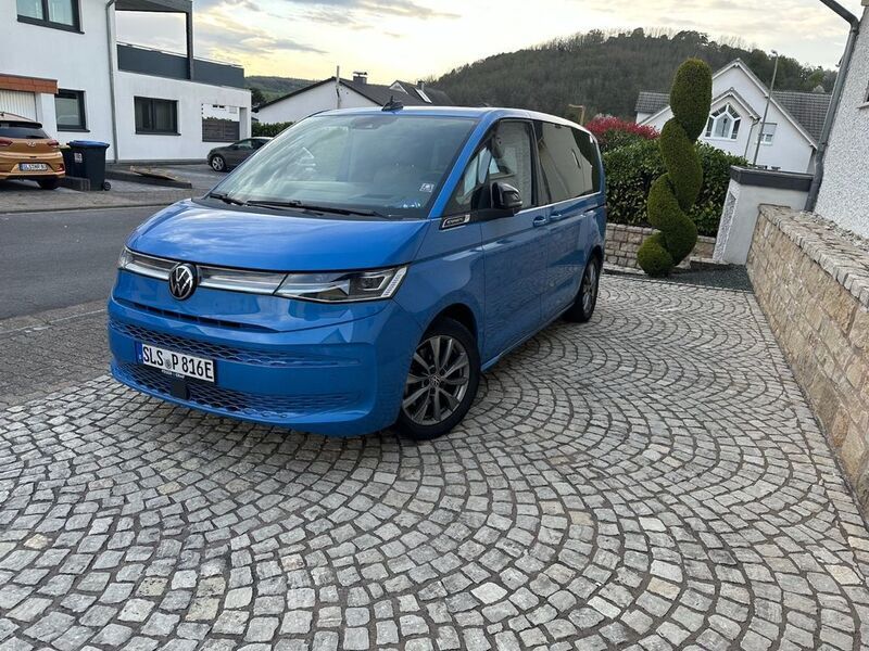 Blau Gebraucht 2022 VW T7 Energetic Van | 56.490 € (Fairer Preis) - Bild 1/4
