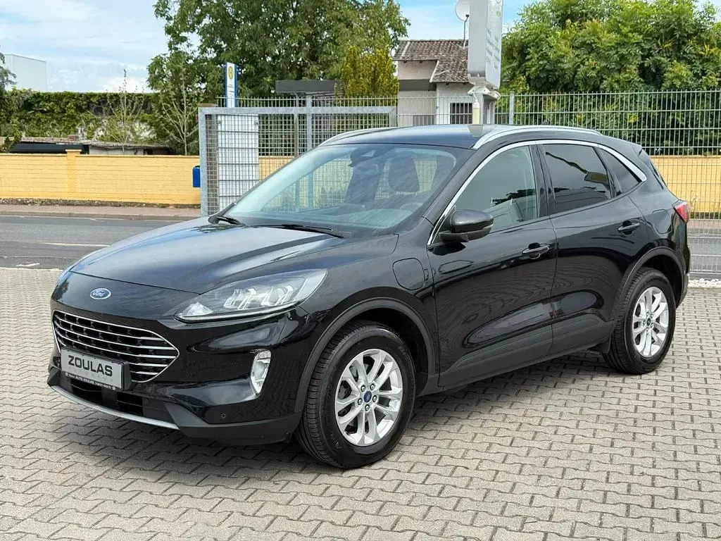 Gebraucht Ford Kuga Titanium 152 PS (111 kW) 2021 Schwarz SUV