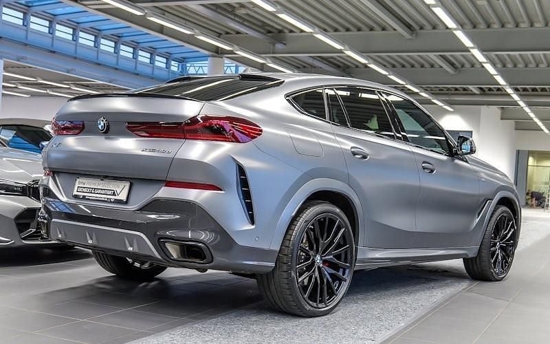 Gebraucht BMW X6 M Sport 298 PS (219 kW) 2024 Bmw individual froze SUV