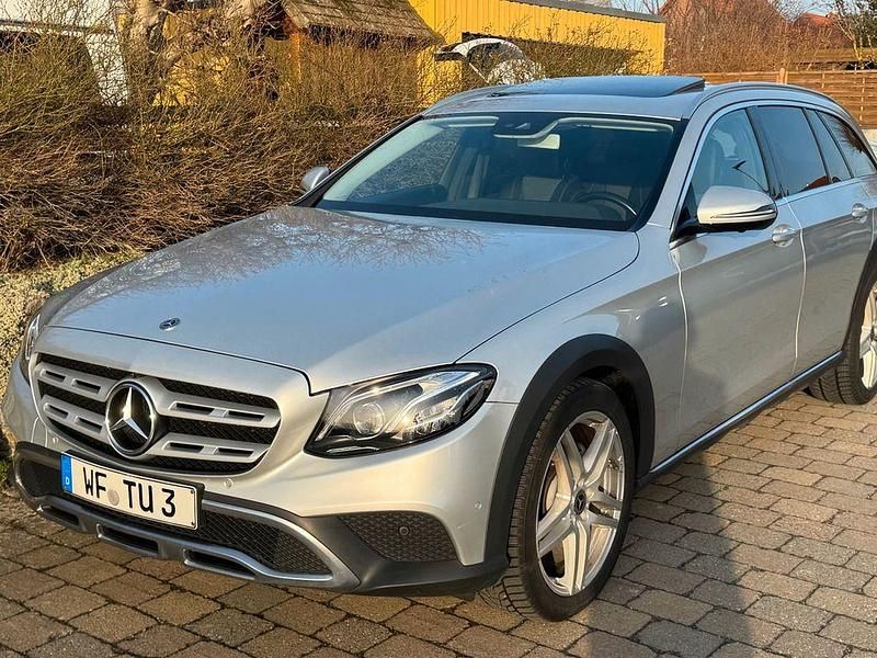 Gebraucht Mercedes E220 All-Terrain 194 PS (142 kW) 2017 Silber Kombi