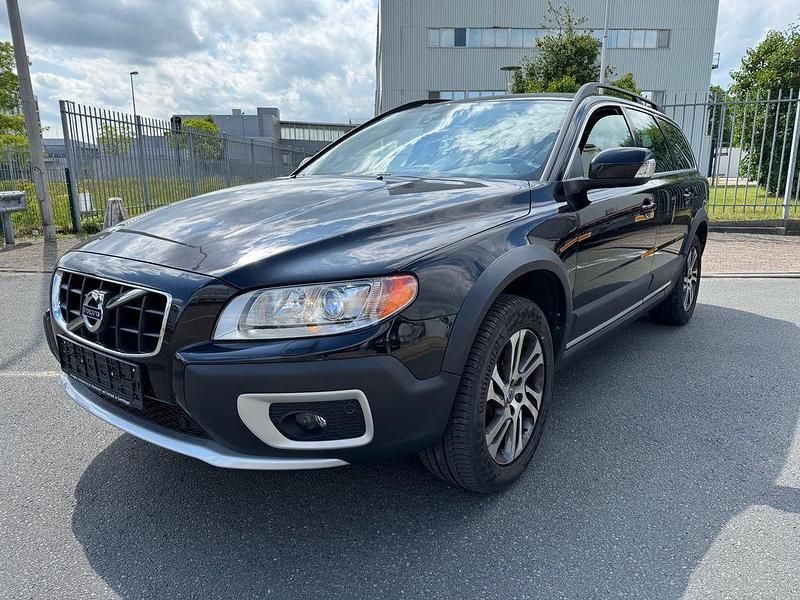 Schwarz Gebraucht 2012 Volvo XC70 Momentum SUV | 15.480 € (Fairer Preis) - Bild 1/4