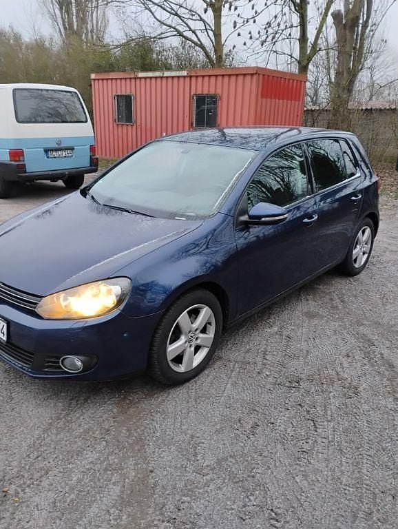 Gebraucht VW Golf VI Team 80 PS (58 kW) 2010 Blau Kleinwagen