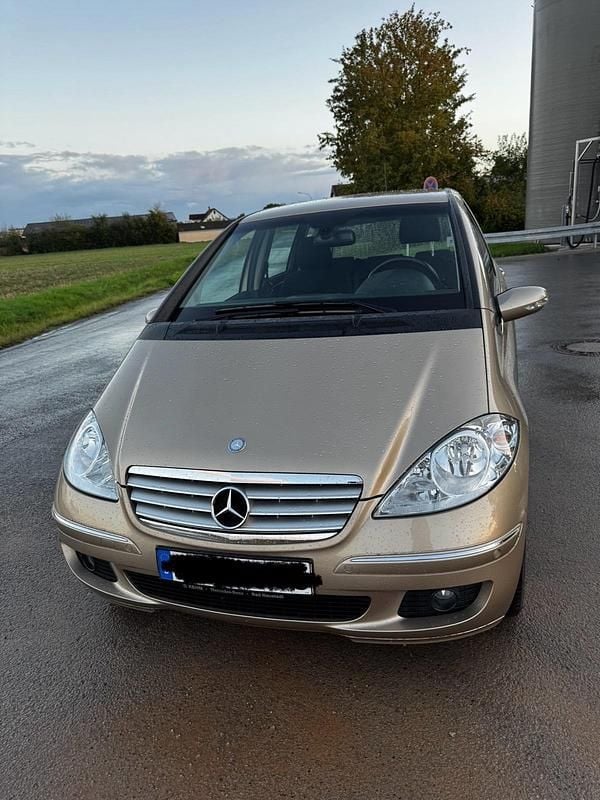 Gold Gebraucht 2007 Mercedes A170 Kleinwagen | 3.300 € (Fairer Preis) - Bild 1/4