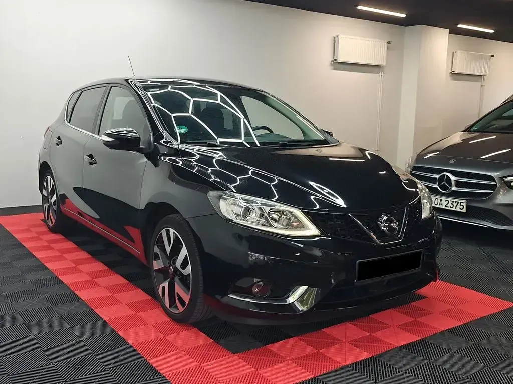Gebraucht Nissan Pulsar 360º 116 PS (85 kW) 2016 Schwarz Kleinwagen