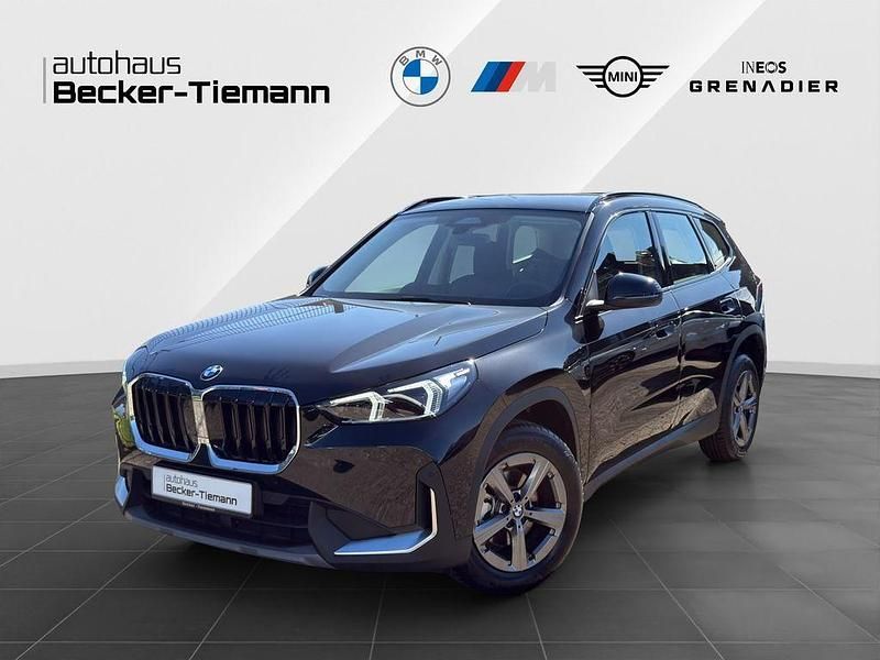 Schwarz Neu 2025 BMW X1 Exclusive SUV | 43.100 € (Guter Preis) - Bild 1/3