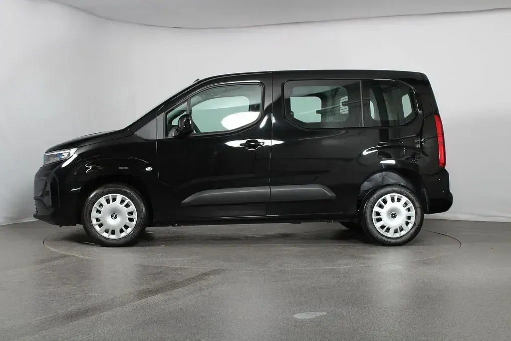 Neu Opel Combo Life Edition 102 PS (75 kW) 2026 Schwarz Van / Kleinbus
